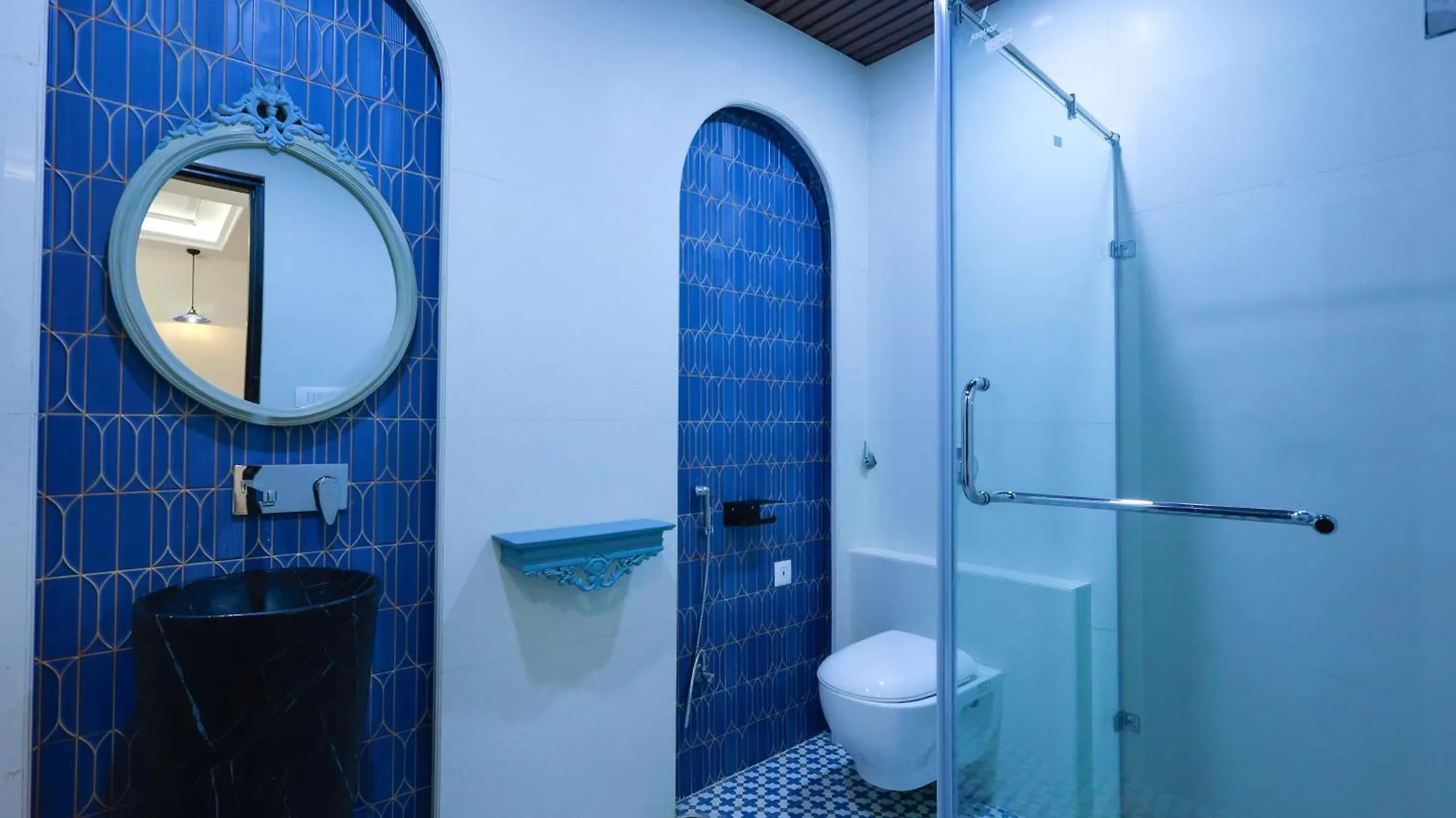 Shiv Ashray Otel Varanasi