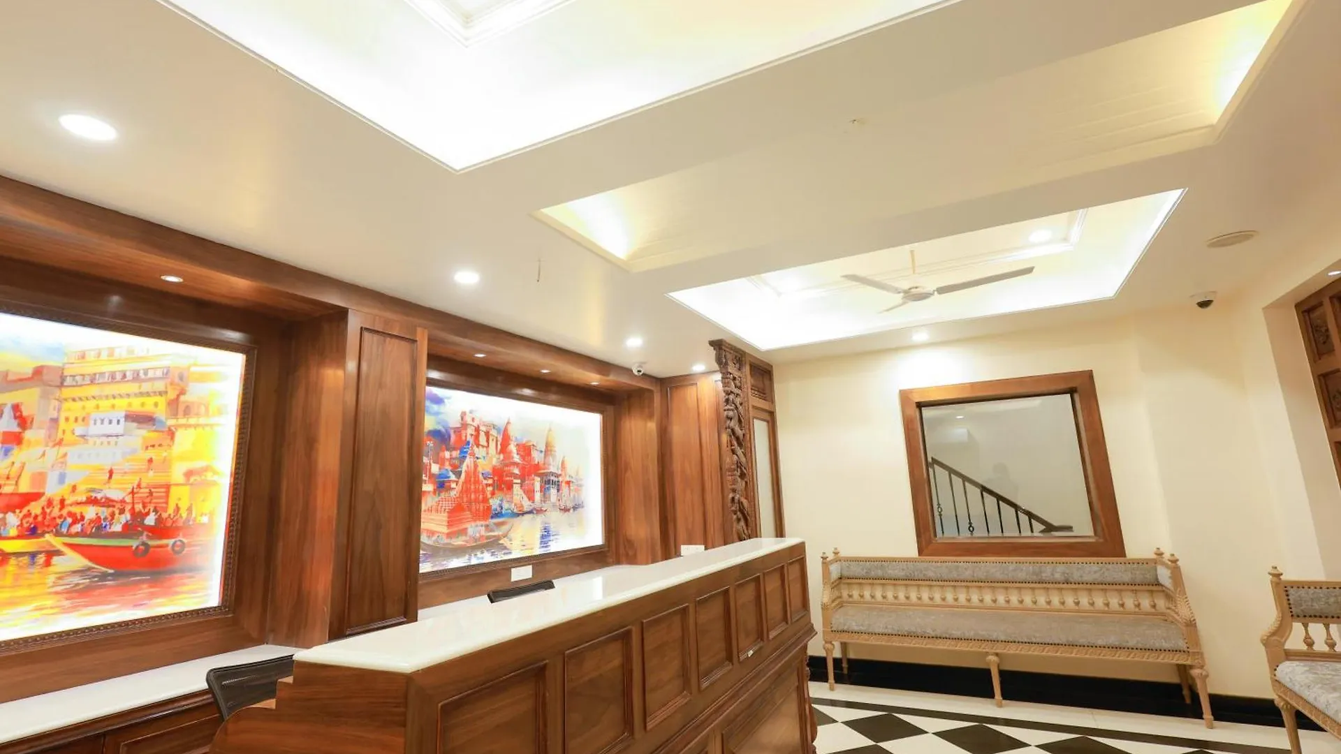 Shiv Ashray Otel Varanasi