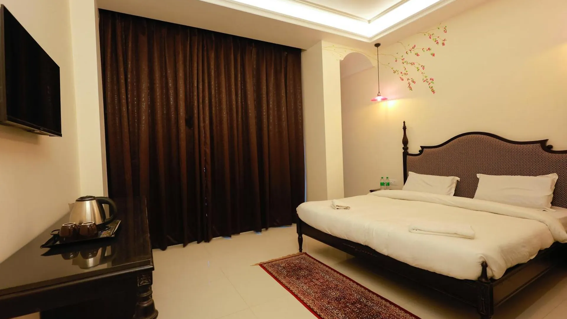Shiv Ashray Otel Varanasi 4*,