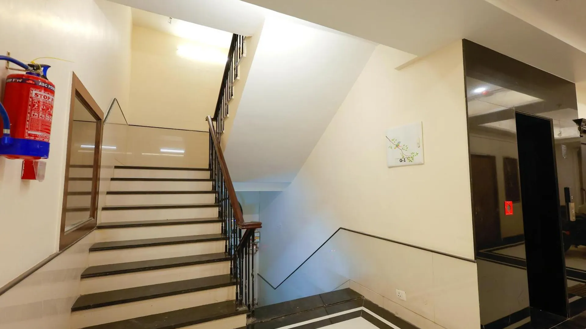Shiv Ashray Otel Varanasi